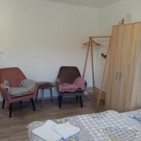 Ivachnova 84 Hotel Екстериор снимка