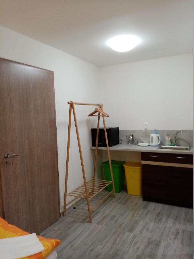 Ivachnova 84 Hotel Екстериор снимка