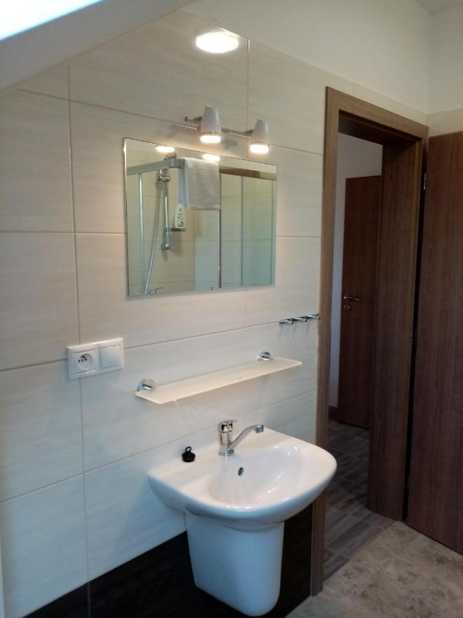 Ivachnova 84 Hotel Екстериор снимка