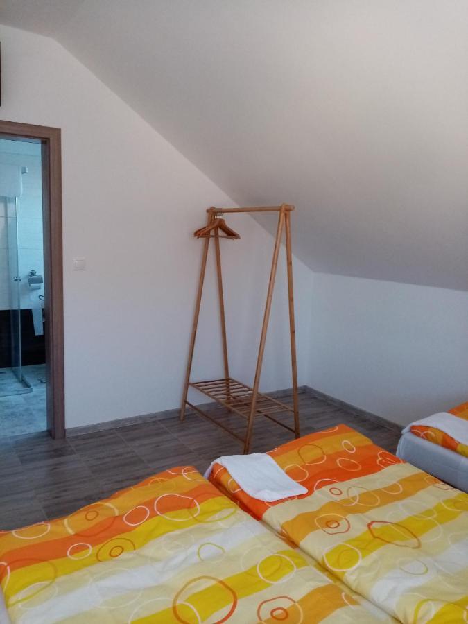 Ivachnova 84 Hotel Екстериор снимка