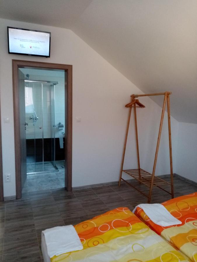 Ivachnova 84 Hotel Екстериор снимка