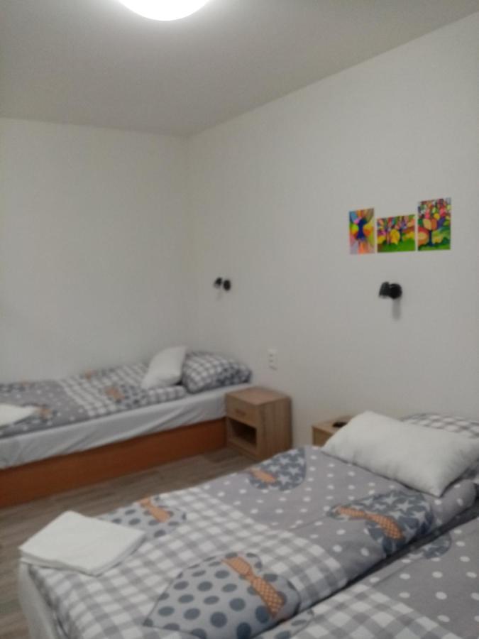 Ivachnova 84 Hotel Екстериор снимка